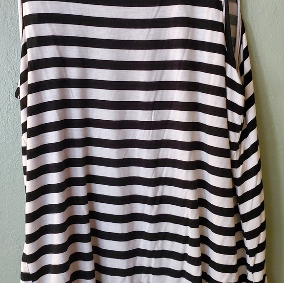 Striped Maternity Tank - Picture 5 of 6